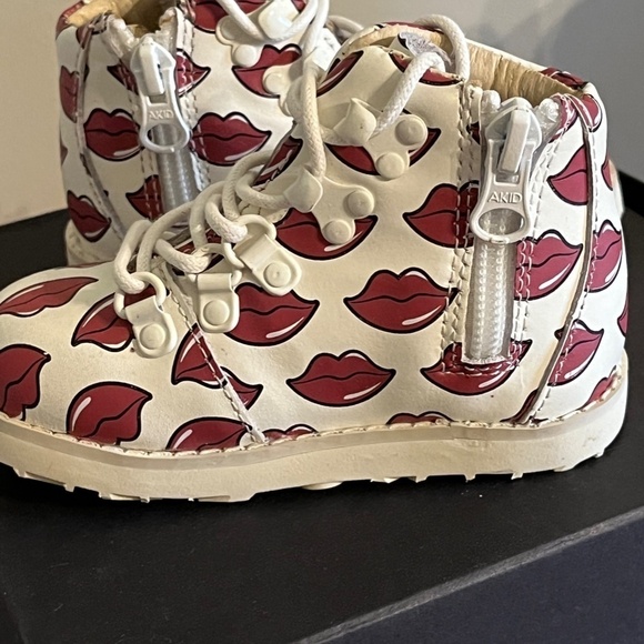 AKID Brand Shoes Kid 5C Pink Jasper Hot Lips Leather Boot White Love Lace Up - Picture 5 of 10